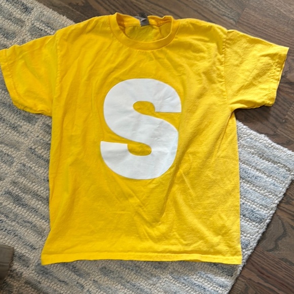 Gildan Yellow Short Sleeve Tee with White 'S' - Picture 1 of 3